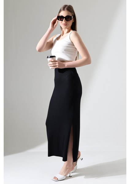 Belden Dar Kesim Diz Altı Tek Yırtmaçlı Uzun Kadın Etek 21921 Siyah modelleri