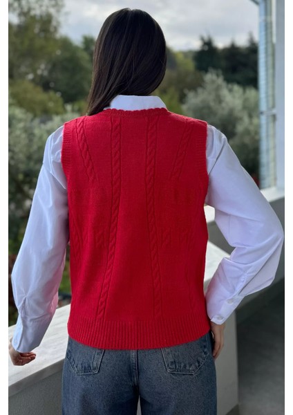 Kadın Örgü Desenli Bağlamalı Triko Yelek