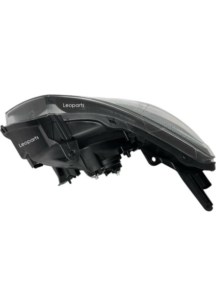 Ford Ranger Far Lambası Sağ (Motorsuz) 2010-2012 UD205-1040 modelleri