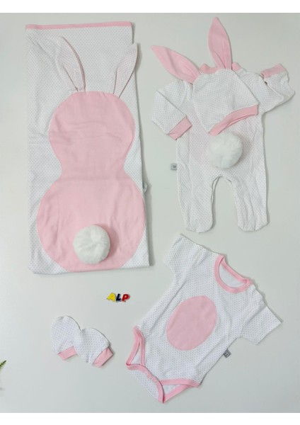 Rabbit Ponponlu 5 Parça Hastane Çıkışım Seti Beyaz