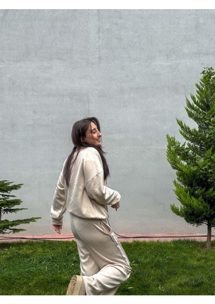 Begum Akman Premium Modal Takım