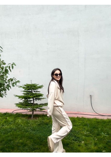 Begum Akman Premium Modal Takım