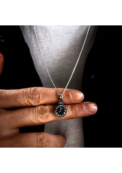 Gümüş Mini Saat Figürlü Kolye 925 Ayar Gümüş Küçük Boy Saat Figürlü Unisex Taşsız Kolye fiyatları