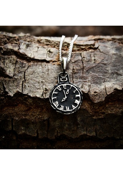 Gümüş Mini Saat Figürlü Kolye 925 Ayar Gümüş Küçük Boy Saat Figürlü Unisex Taşsız Kolye modelleri