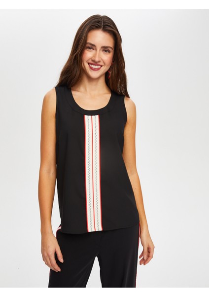 Renk Bloklu Zigzag Nakışlı V Yaka Atlet 012 modelleri