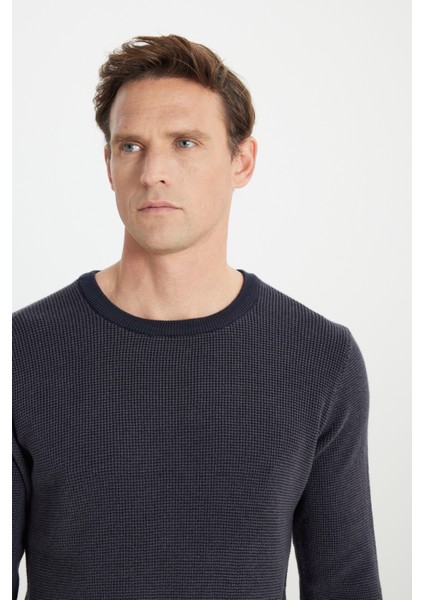 Pamuklu Standart Fit Normal Kesim Bisiklet Yaka Waffle Desenli Triko Kazak fırsatları