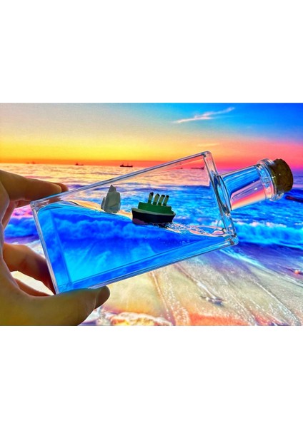 Batmayan Aşk Gemisi Mantar Şişe