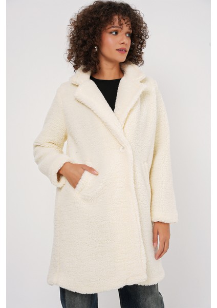 9148 Oversize Peluş Kaban - Ekru fiyatları