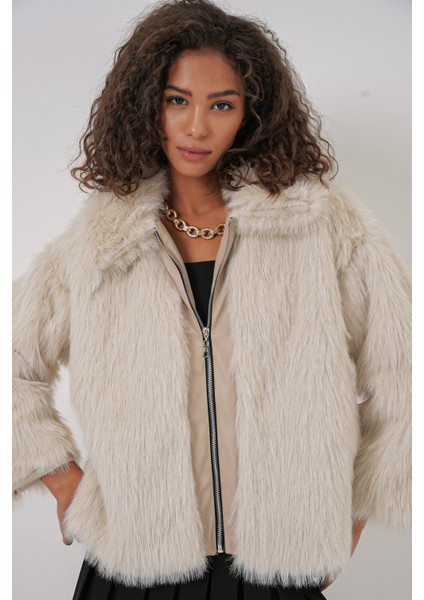 5204 Peluş Kürk Mont - Ekru