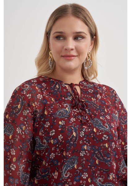 Önü Bağcıklı Şifon Bluz