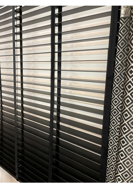 Siyah Renk %100 Orijinal Ahşap Jaluzi Perde 50 Mm Ofis Modern Ve Tüm Mekanlar Için indirimleri