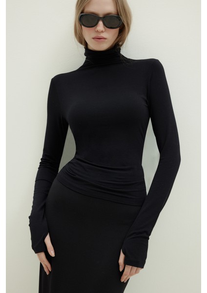 Siyah Boğazlı Tensel Body
