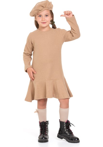 Bisiklet Yaka Fiyonk Detaylı Şapka Aksesuarlı Bej Renk Kız Çocuk Elbise modelleri