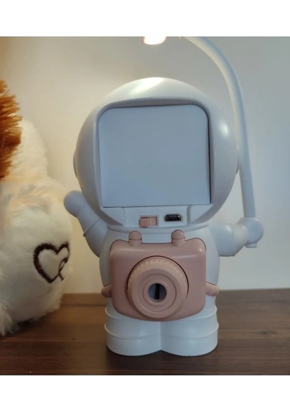 Astronot Model Sanrio Karakterli Masa Lambası Gece Lambası modelleri