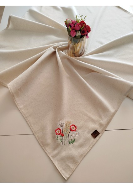 Buldan Ham Keten Otantik Yumuşacık Nakışlı 115X115 cm Masa Örtüsü