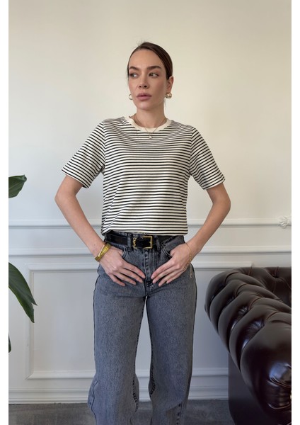 Marka Model Çizgili Kısa Kol Tshirt- Siyah modelleri