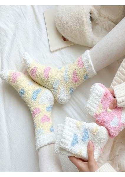 3'lü Peluş Kışlık Yumuşak Yünlü Kokulu Kalpli Uyku Çorabı