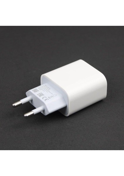 Apple Pro 2.nesil Uyumlu Şarj Aleti