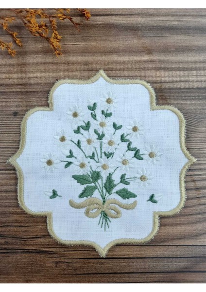Linen Keten Gold Papatya 6'lı Kokteyl Peçetesi Sırma Nakış Işlemeli Kahve Yanı Sunumluk