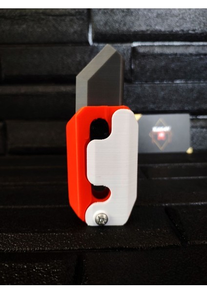 Gravity Knife (Stresbıçağı) Havuç Bıçak Kıpır Bıçak Oyuncak/turuncu Farklı Renk