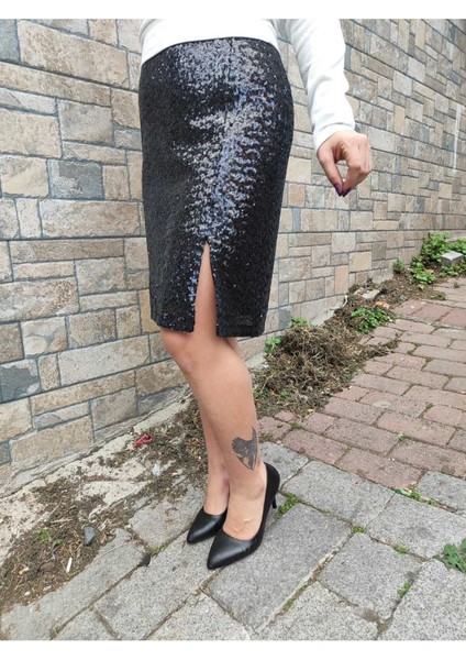 Kısa Diz Üstünden Yırtmaçlı Astarlı Payet Etek indirimleri