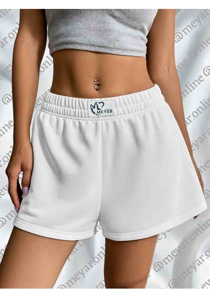 Kadın Beyaz Yüksek Bel Relax Fit Mini Örme Şort
