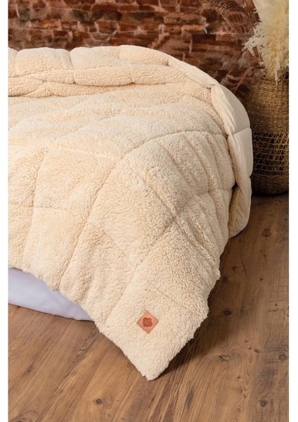 Çift Kişilik Peluş Yorgan Krem 195X215