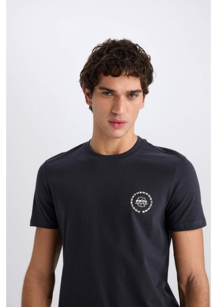 %100 Pamuk Slim Fit Dar Kesim Bisiklet Yaka Baskılı Kısa Kollu Tişört C2079AX25SM