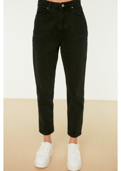Timeless Mom Fit - Yüksek Belli Rahat Jean