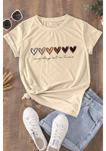 Kadın Hearts Baskılı Tasarım T-Shirt Oversize Salaş