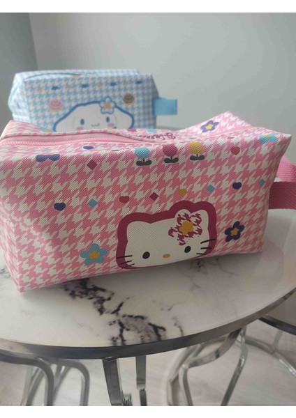 Sanrio Hello Kitty Makyaj Çantası Ped Kalemlik Canta