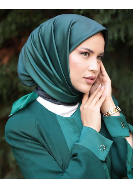 Degrade Siyah Zümrüt Twill Ipek Eşarp