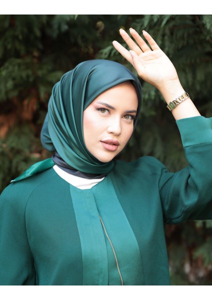 Degrade Siyah Zümrüt Twill Ipek Eşarp