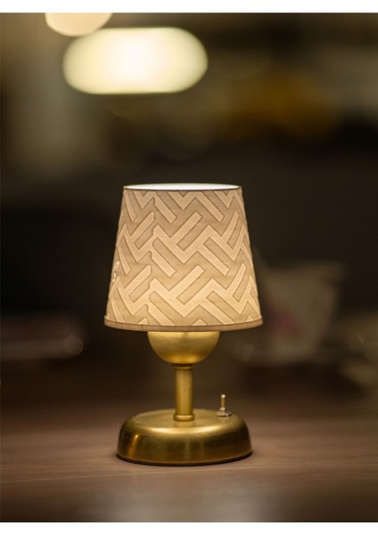 Özel Tasarım Masa Lambası | Şarjlı | 20 cm | Geometrik Desen | Gün Işığı