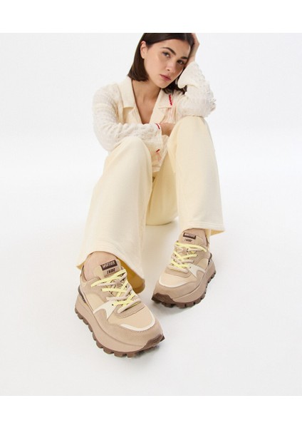 Kontrast Dokulu Sloganlı Sneaker TS1250062015023