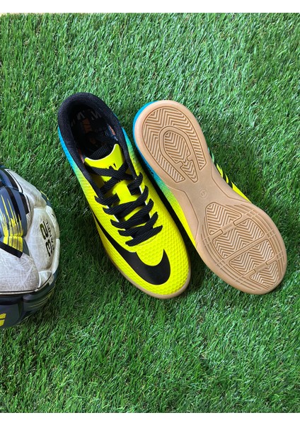 Futsal Kaymaz Salon Futbolu Ayakkabısı Parkur Ayakkabısı