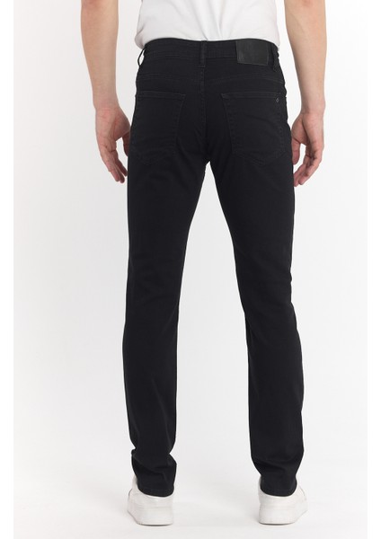 Siyah Erkek Slimfit Kot Pantolonu indirimleri