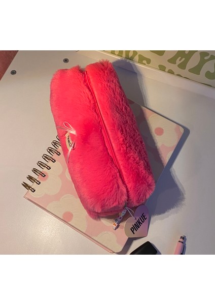 Pembe Fiyonk Detaylı Peluş Tüylü Kalemlik fırsatları