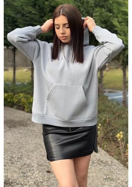 Kadın Taşlı Kapüşonlu Şardonlu Sweatshirt