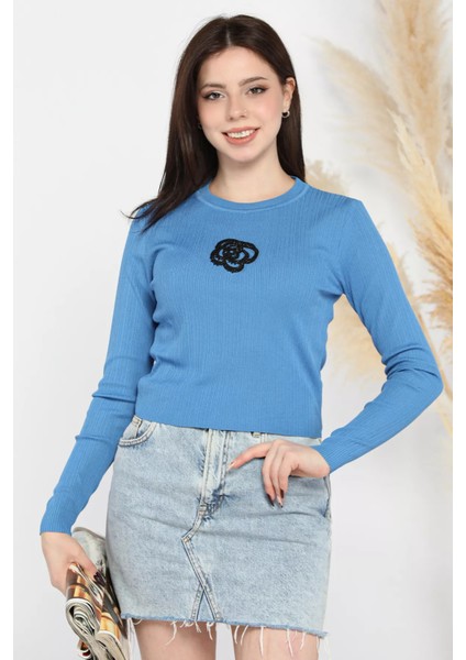 Gül Nakışlı Triko Bluz