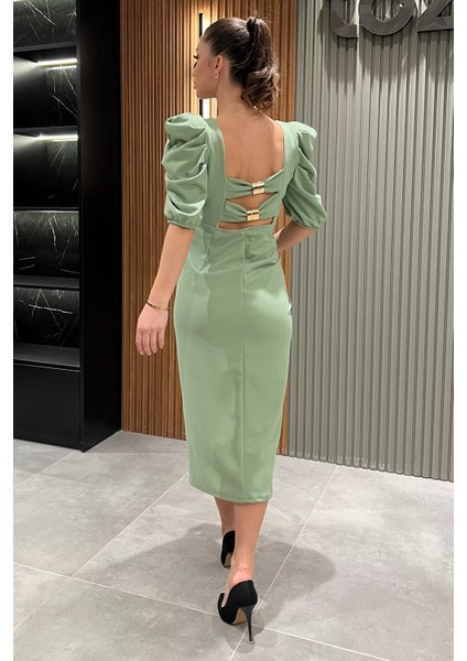 Kadın Sırt Dekolteli Yırtmaçlı Kare Yaka Elbise P-00014661