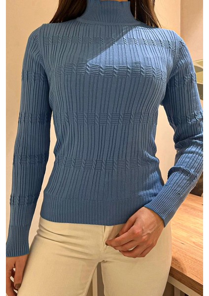 Kadın Yarım Balıkçı Desenli Likralı Triko Bluz P-00001359