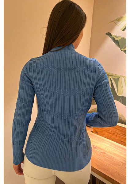 Kadın Yarım Balıkçı Desenli Likralı Triko Bluz P-00001359