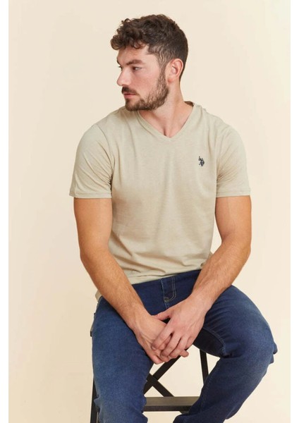 Erkek V Yaka T-Shirt fiyatları