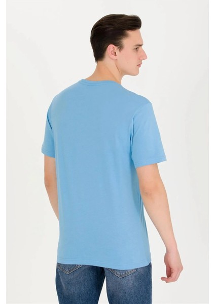 Erkek V Yaka T-Shirt modelleri