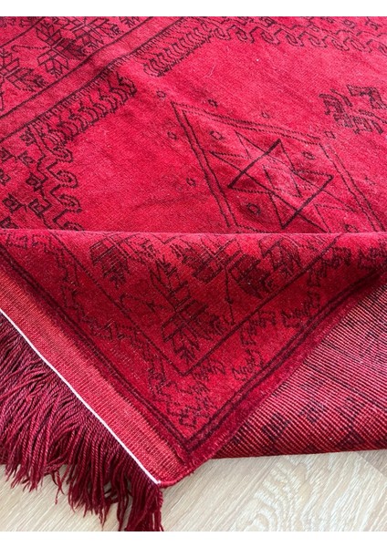 109 x 142 cm Etkileyici Canlı Kırmızı Renkli El Dokuma Yıkanabilir Antik Kilim