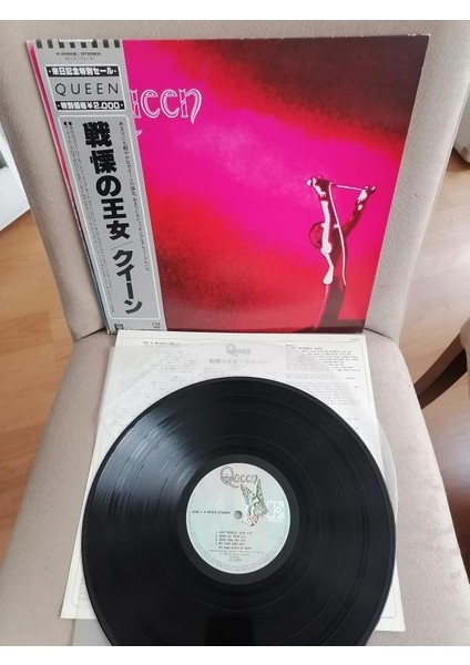 Queen - Queen - 1981 Japonya Basım - 33 Lük Lp Plak Albüm - Obi’li 2. El