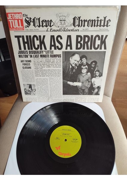 Jethro Tull - Thick As A Brick - 1972 Usa Basım Lp Plak Albüm - Gazeteli Açılır Kapak 2. El