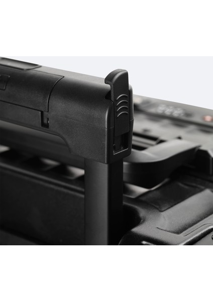 Erkek Siyah Polipropilen Laptop Bölmeli USB Sarj Özellikli Küçük Boy Bavul B008109