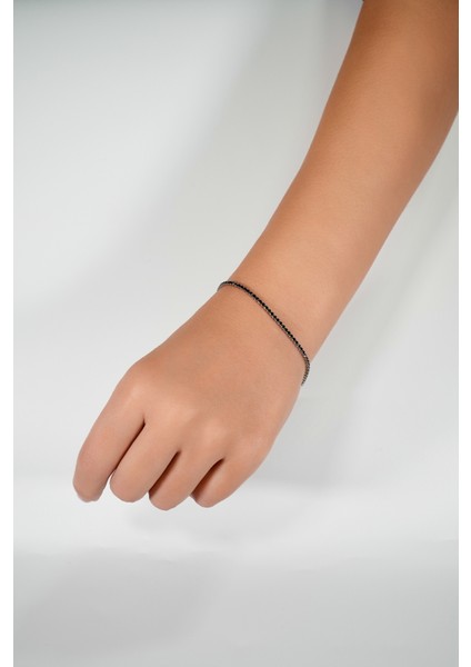 14 Ayar Altın 2.87 Gram Siyah Taşlı Modern Unisex Bileklik
